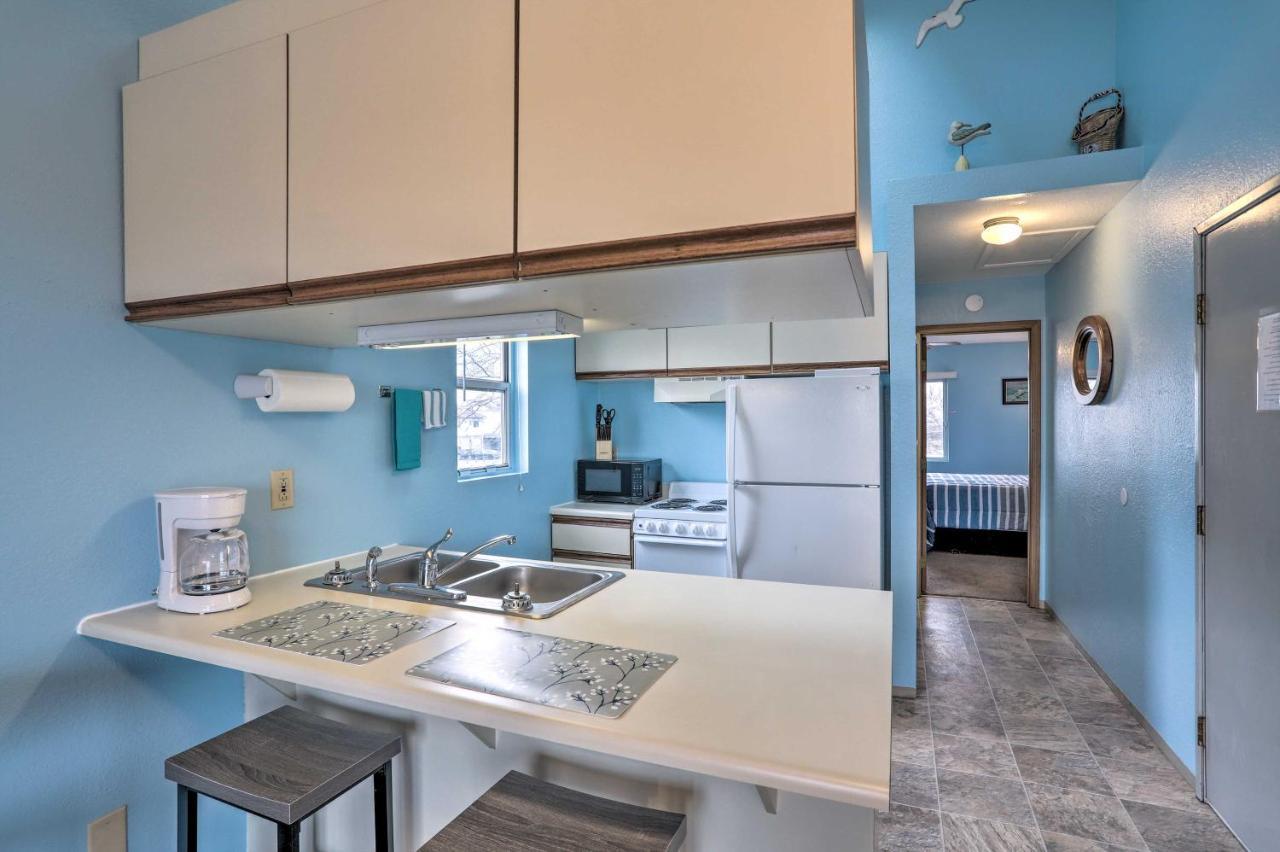 Condo With Balcony, Dock And Access To Lake Erie Sand Beach Екстериор снимка