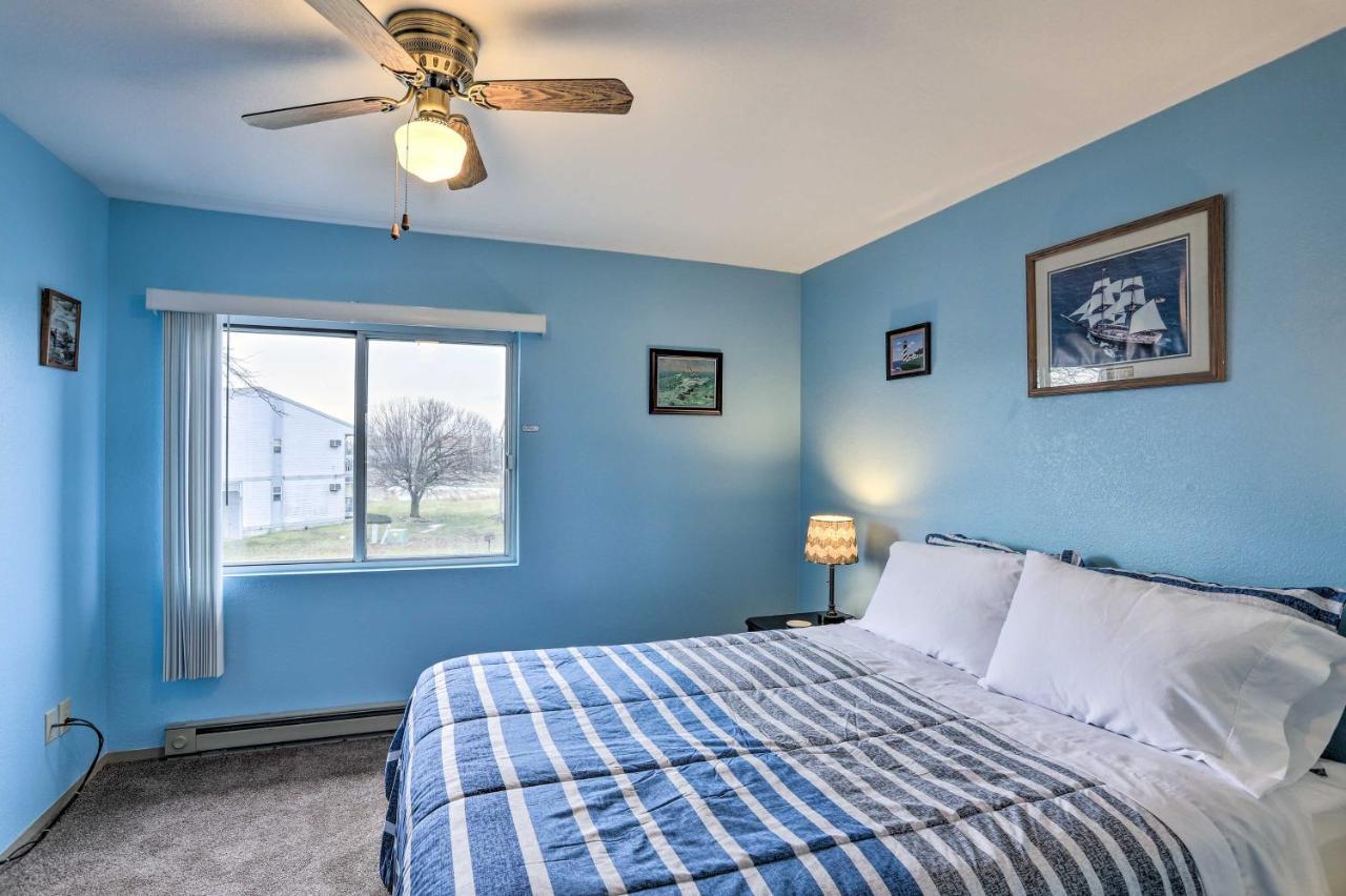 Condo With Balcony, Dock And Access To Lake Erie Sand Beach Екстериор снимка