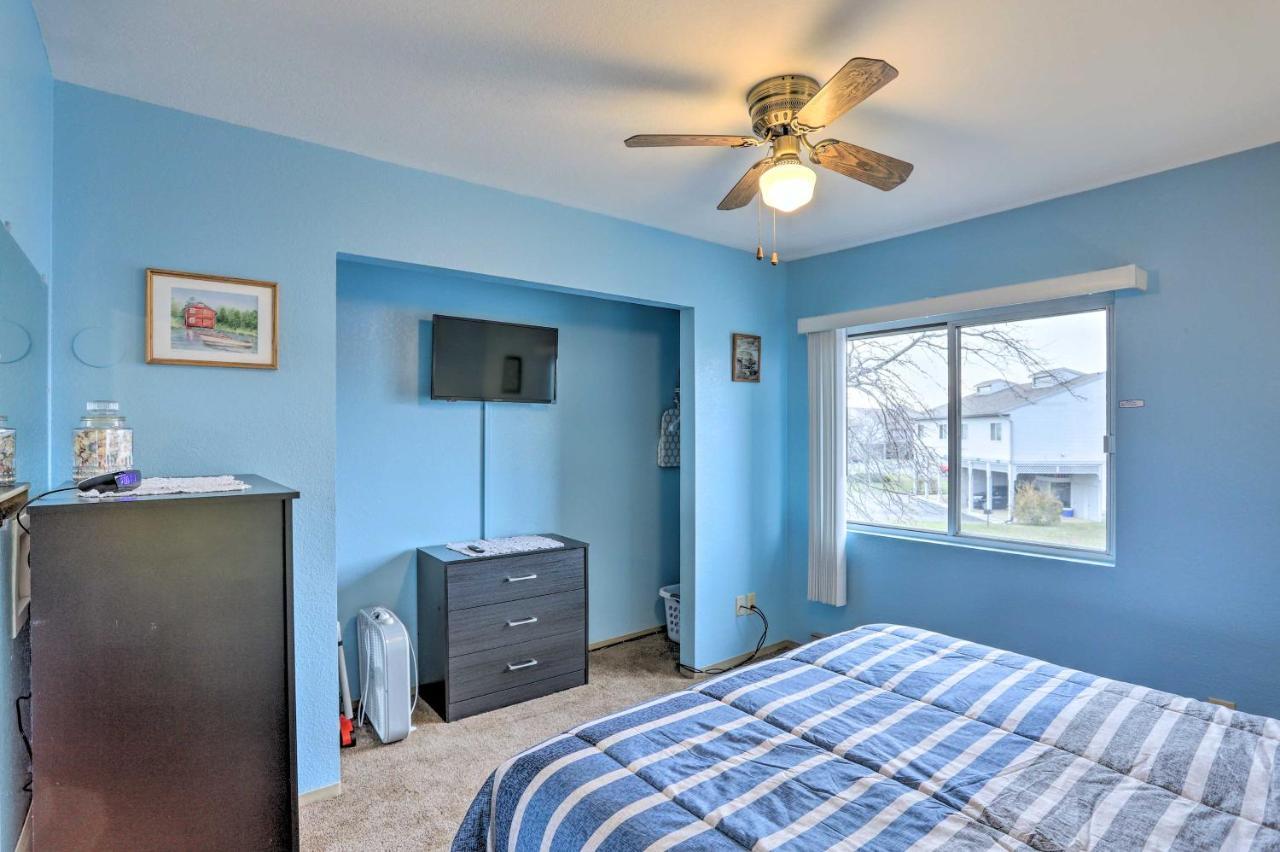 Condo With Balcony, Dock And Access To Lake Erie Sand Beach Екстериор снимка